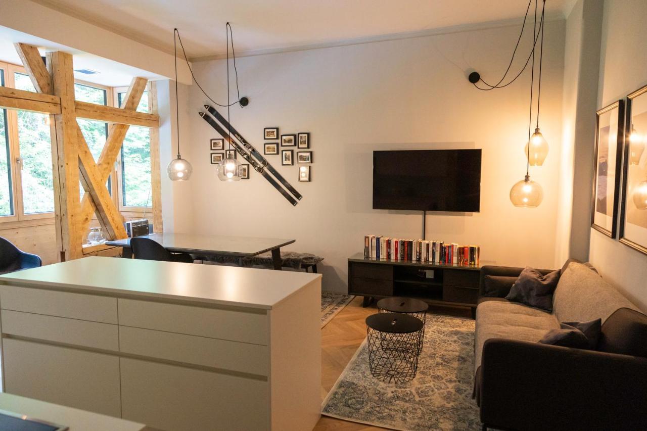 Apartment In Historischer Villa Mit Parkplatz Grünau im Almtal Esterno foto